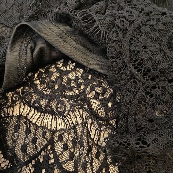 Black Cropped Lace Sheer Front Lined Tank Top S - Picture 9 of 9